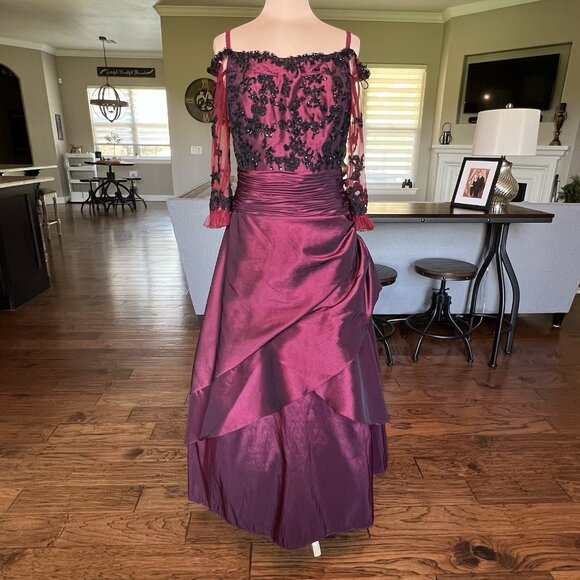 LaBelle Fashions Formal Gown Size 14 Wine Black Lace Whimsigoth Goth Romantic L - Picture 1 of 17